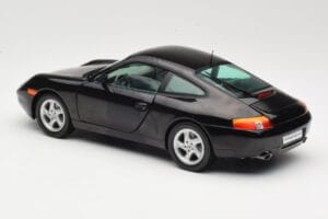 Porsche 911 996 Carrera Schwarz Sun Star 1:18 1202 Metall — Bild 7 von 8