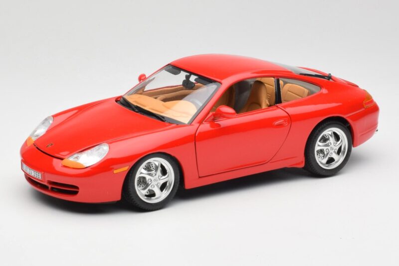 Porsche 911 996 Carrera Rot Bburago 1:18 3385 Metall