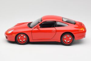 Porsche 911 996 Carrera Rot Limitierte Auflage Bburago 1:18 3385-M1 Metall — Bild 4 von 8