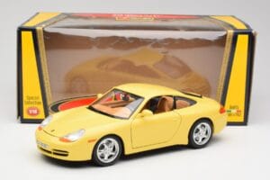 Porsche 911 996 Carrera Gelb Bburago 1:18 30085-M1 Metall — Bild 8 von 8