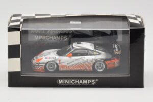 Porsche 911 996 GT3 Cup Mobil 1 #1 VIP Car 2004 Minichamps 1:43 WAP02012115-R1 Metall — Bild 4 von 4
