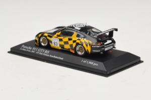 Porsche 911 996 GT3 RS #83 Rosa / Babini 24 Hours of Le Mans 2001 Minichamps 1:43 400016983 Metall — Bild 3 von 4