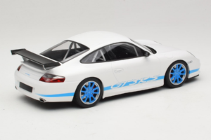 Porsche 911 996 GT3 RS Weiß Blaue Streifen Minichamps 1:18 155062021 Metall — Bild 2 von 6