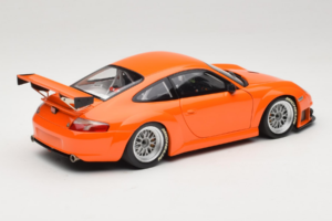 Porsche 911 996 GT3 RSR Orange ALMS 2004 Minichamps 1:18 100046402 Metall — Bild 3 von 8