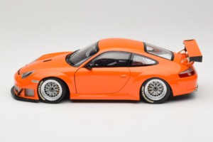 Porsche 911 996 GT3 RSR Orange ALMS 2004 Minichamps 1:18 100046402 Metall — Bild 4 von 8