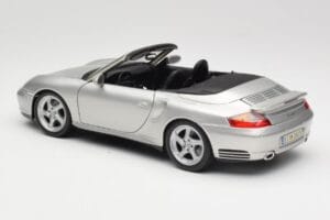 Porsche 911 996 Turbo Cabriolet Silber Maisto 1:18 31660 Metall — Bild 7 von 8