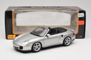 Porsche 911 996 Turbo Cabriolet Silber Maisto 1:18 31660 Metall — Bild 8 von 8