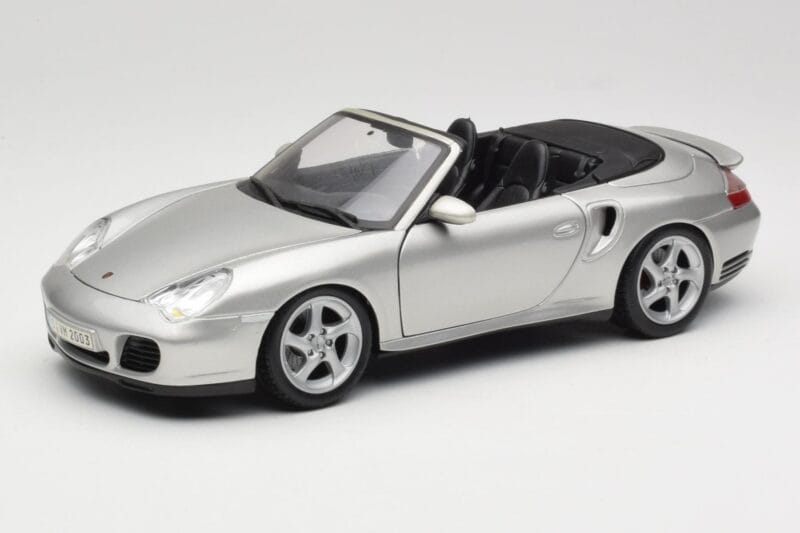 Porsche 911 996 Turbo Cabriolet Silber Maisto 1:18 31660 Metall