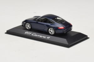Porsche 911 997 Carrera 4 Dark Blue Metallic Minichamps 1:43 WAP02010016 Metall — Bild 2 von 3