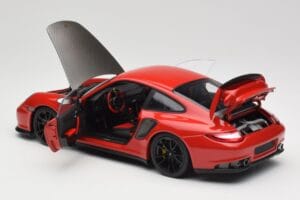 Porsche 911 997 GT2 RS Rot Mit Schwarzen Felgen Minichamps 1:18 100069407 Metall — Bild 5 von 8