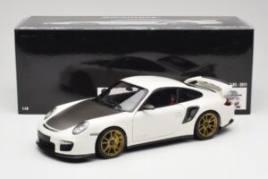 Porsche 911 997 GT2 RS Weiß & Gold Felgen Minichamps 1:18 100069406 Metall — Bild 8 von 8