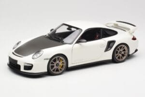 Porsche 911 997 GT2 RS Weiß Minichamps 1:18 100069400 Metall