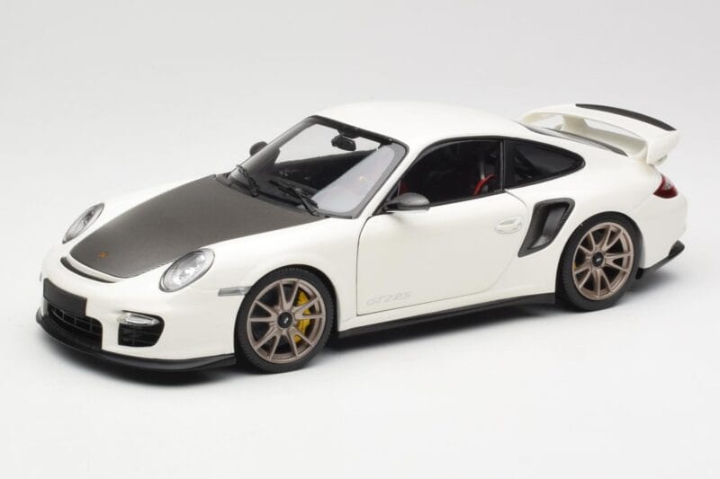 Porsche 911 997 GT2 RS Weiß Minichamps 1:18 100069400 Metall