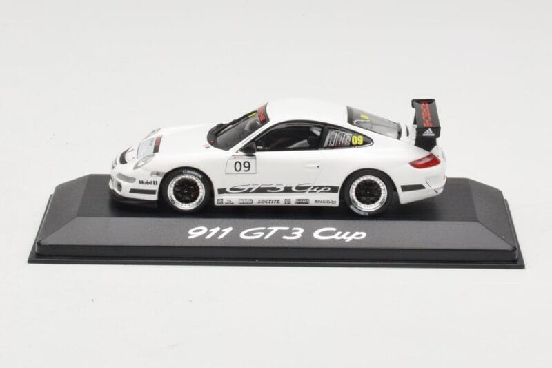 Porsche 911 997 GT3 Cup #9 2009 Minichamps 1:43 WAP0200030A-R Metall
