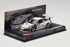 Porsche 911 997 GT3 #5 24 Hours of Nurburgring 2009 Minichamps 1:43 437096705 Metall — Bild 2 von 4