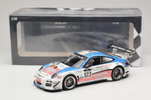 Porsche 911 997 GT3 R #123 Muhlner Motorsport E. Fumal / E. Thiry 24 Hours of Spa 2011 Minichamps 1:18 151118923 Metall — Bild 6 von 6