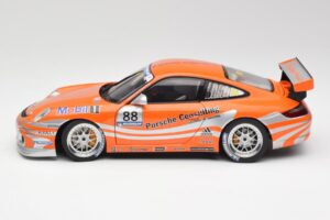 Porsche 911 997 GT3 R #88 Porsche Consulting 2005 AUTOart 1:18 77821 Metall — Bild 4 von 8