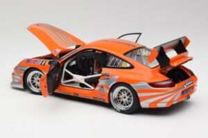 Porsche 911 997 GT3 R #88 Porsche Consulting 2005 AUTOart 1:18 77821 Metall — Bild 5 von 8