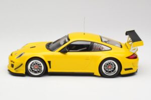 Porsche 911 997 GT3 R Street Racing Gelb Minichamps 1:18 151108902 Metall — Bild 3 von 6