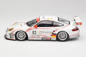 Porsche 911 997 GT3 RSR #83 Team Seikel L. Nielsen / M. Ehret / D. Farnbacher 24 Hours of Le Mans 2006 Minichamps 1:18 100066 — Bild 4 von 8