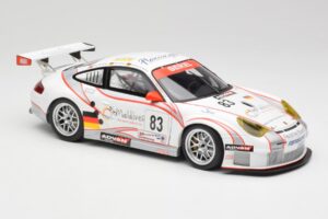 Porsche 911 997 GT3 RSR #83 Team Seikel L. Nielsen / M. Ehret / D. Farnbacher 24 Hours of Le Mans 2006 Minichamps 1:18 100066 — Bild 6 von 8