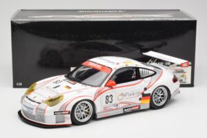 Porsche 911 997 GT3 RSR #83 Team Seikel L. Nielsen / M. Ehret / D. Farnbacher 24 Hours of Le Mans 2006 Minichamps 1:18 100066 — Bild 8 von 8