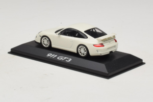 Porsche 911 997 GT3 Weiß Minichamps 1:43 WAP02012016 Metall — Bild 3 von 5