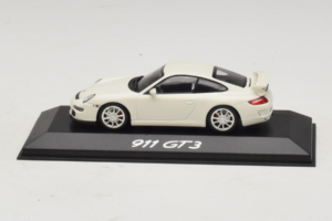 Porsche 911 997 GT3 Weiß Minichamps 1:43 WAP02012016 Metall