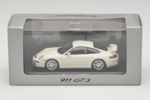 Porsche 911 997 GT3 Weiß Minichamps 1:43 WAP02012016 Metall — Bild 5 von 5