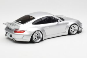Porsche 911 997 RWB Abu Dhabi IXO 1:18 18CMC166 Metall — Bild 2 von 6