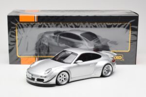 Porsche 911 997 RWB Abu Dhabi IXO 1:18 18CMC166 Metall — Bild 6 von 6