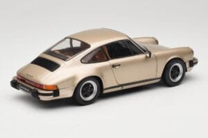 Porsche 911 Carrera 3.2 Bronze Solido 1:18 S1802602 Metall — Bild 3 von 8