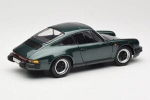 Porsche 911 Carrera Green Metallic Minichamps 1:18 100063022 Metall — Bild 3 von 8
