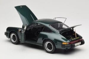 Porsche 911 Carrera Green Metallic Minichamps 1:18 100063022 Metall — Bild 5 von 8