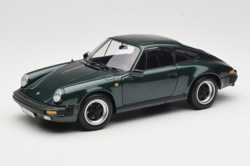 Porsche 911 Carrera Green Metallic Minichamps 1:18 100063022 Metall