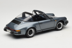 Porsche 911 SC Silber Minichamps 1:18 100063060 Metall — Bild 3 von 8