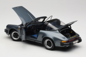 Porsche 911 SC Silber Minichamps 1:18 100063060 Metall — Bild 5 von 8