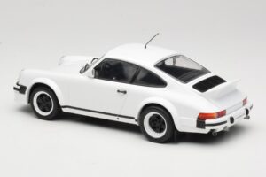 Porsche 911 SC GT Race Version IXO 1:18 18CMC007 Metall — Bild 5 von 6