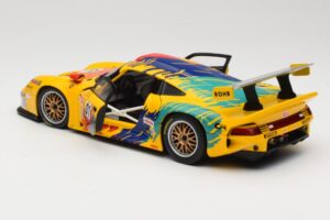 Porsche 911 GT1 #1 D. Rohr / R. Pilgrim / A. McNish 1997 UT Models 1:18 39724 Metall — Bild 5 von 8