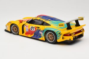 Porsche 911 GT1 #1 D. Rohr / R. Pilgrim / A. McNish 1997 UT Models 1:18 39724 Metall — Bild 7 von 8