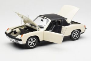 Porsche 914/6 Hellelfenbein AUTOart 1:18 77933 Metall — Bild 2 von 8