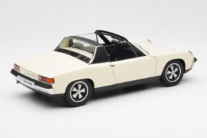 Porsche 914/6 Hellelfenbein AUTOart 1:18 77933 Metall — Bild 3 von 8