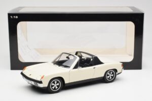 Porsche 914/6 Hellelfenbein AUTOart 1:18 77933 Metall — Bild 8 von 8