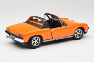 Porsche 914/6 Orange Revell 1:18 08864 Metall — Bild 3 von 8