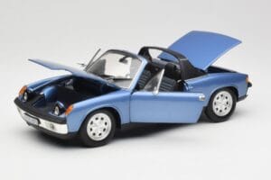 Porsche 914 Blau Revell 1:18 08975 Metall — Bild 2 von 8