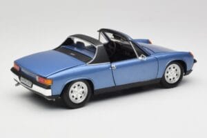 Porsche 914 Blau Revell 1:18 08975 Metall — Bild 3 von 8