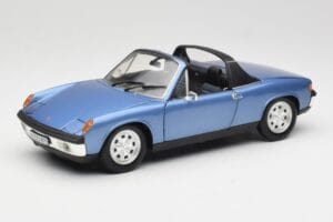 Porsche 914 Blau Revell 1:18 08975 Metall