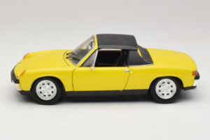 Porsche 914 Gelb Revell 1:18 8976 Metall — Bild 4 von 8
