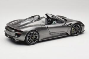 Porsche 918 Spyder Liquid Metal Silber Minichamps 1:18 110062430 Metall — Bild 3 von 8