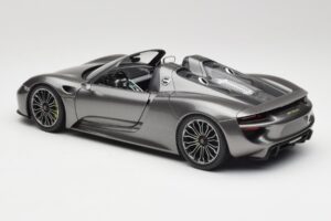 Porsche 918 Spyder Liquid Metal Silber Minichamps 1:18 110062430 Metall — Bild 7 von 8